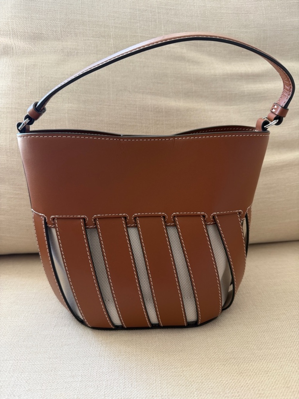 Tory Burch Tan Leather & Cream Canvas Shoulder Bag - Picture 2 of 5